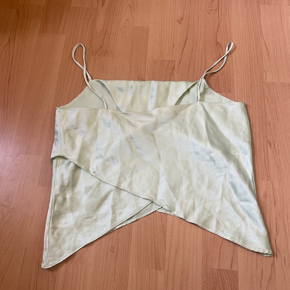 90/00’s going out top tank with cowl neck - Picture 2 of 4